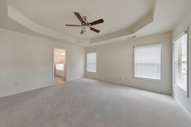 Building Photo - 4990 Brierstone Dr