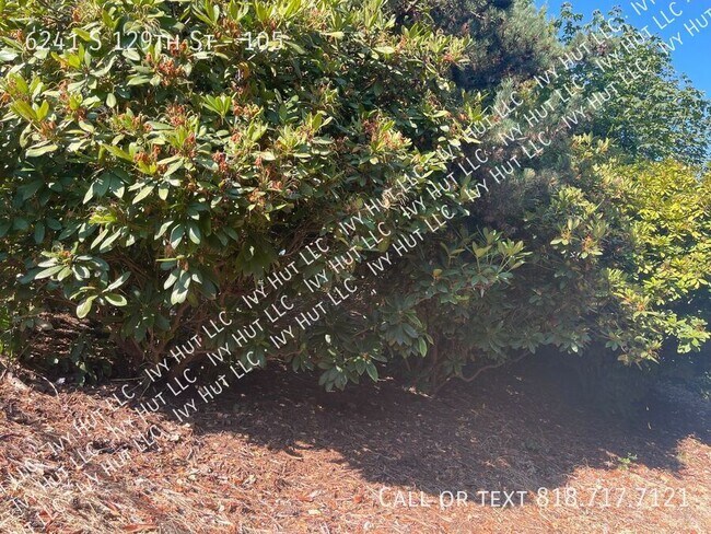 Building Photo - 6241 S 129th St