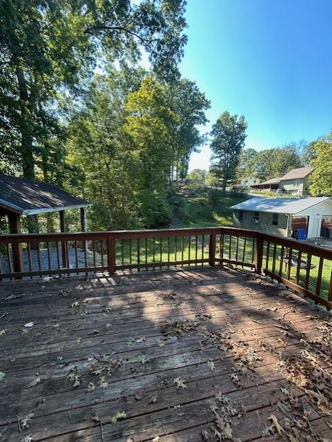 Building Photo - 1704 Seaver Rd