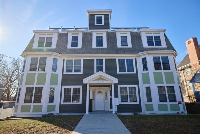 Building Photo - 23-25-25 Bowdoin Ave