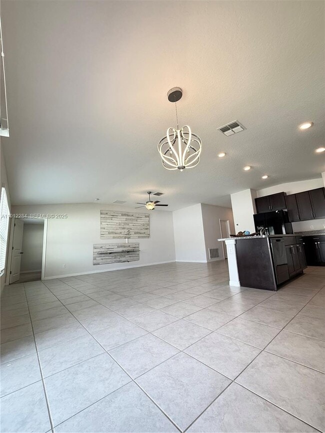 Building Photo - 39889 Harmon Grove Ct