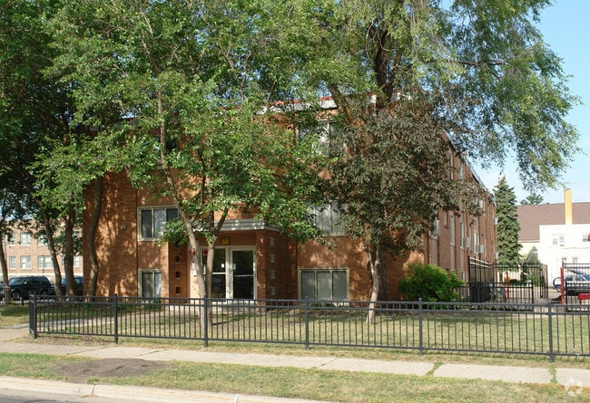 Building Photo - Zoom House