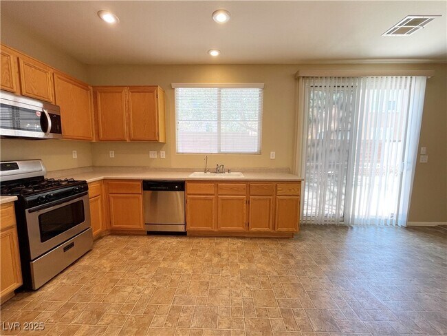 Building Photo - 11143 Ash Mountain St