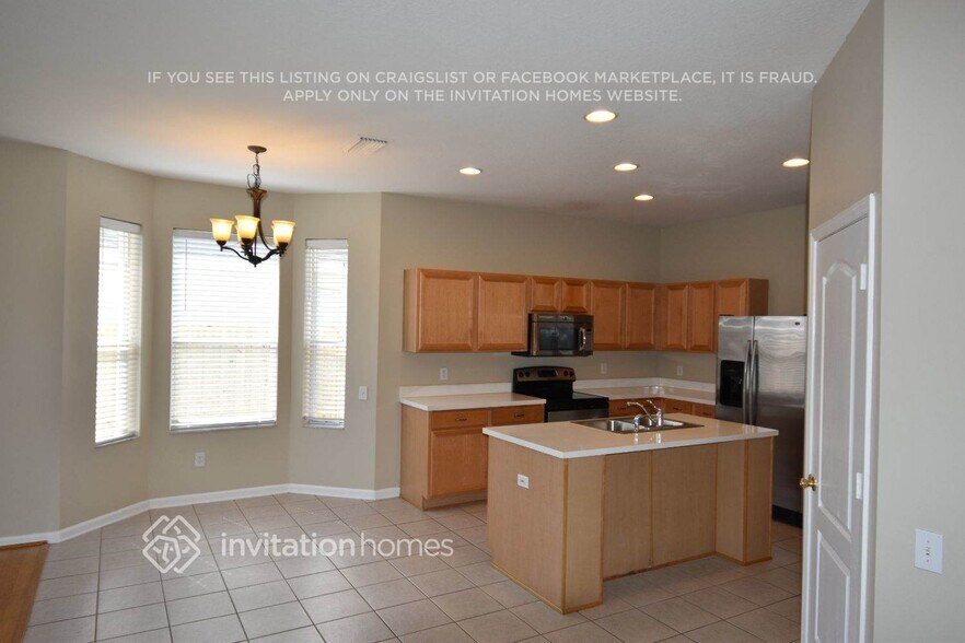 Building Photo - 12405 Cedarfield Dr