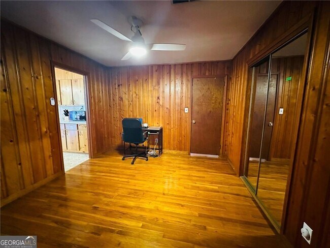 Building Photo - 6441 Dunmoor Dr