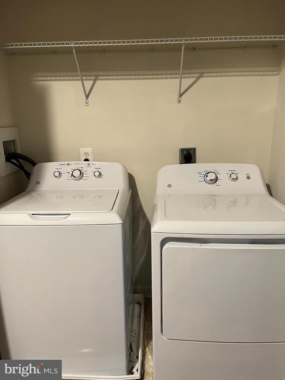 Building Photo - 53 Compound Cir