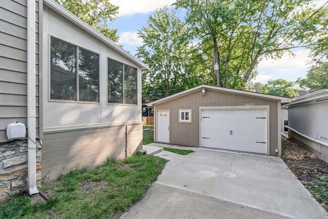 Building Photo - 7409 Jarboe St
