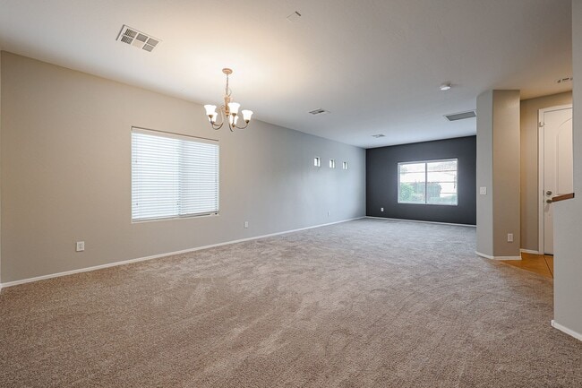 Building Photo - 4 bed, 3.5 bath house in Stetson Valley, Phoenix
