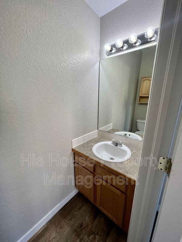 Building Photo - 1715 86th Ave