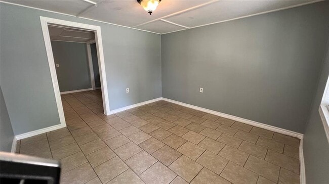 Building Photo - 25128 Faraway Ln