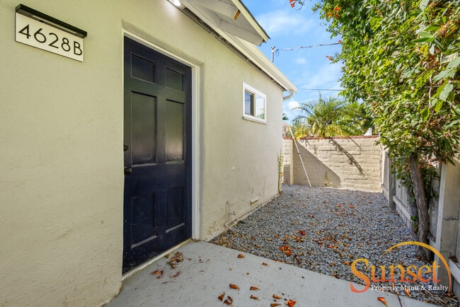 Building Photo - 4628 Altadena Ave.