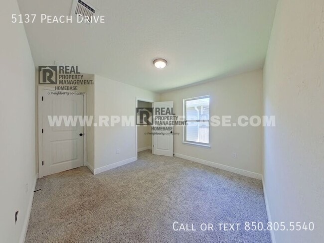 Building Photo - 5137 Peach Dr