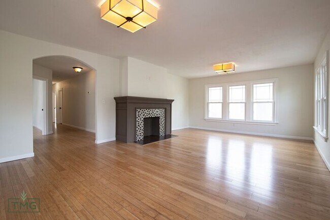 Building Photo - Lawn Care and Water Included! Remodeled 1930s Tulsa Home with 4 Beds, 3.5 Baths + Incredible Char...