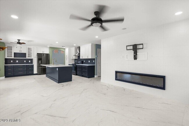 Building Photo - 4615 E Red Range Way