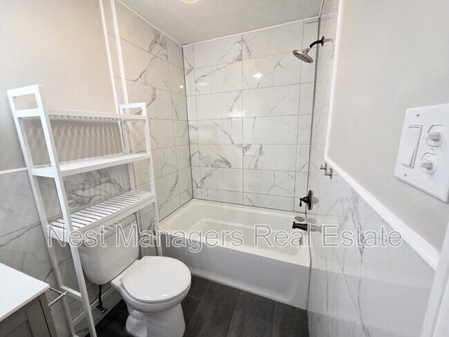 Building Photo - 1808 Bryn Mawr Dr