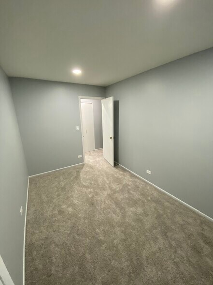 Building Photo - 7917 Knottingham Cir