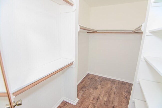 Building Photo - 16746 Selder Dr