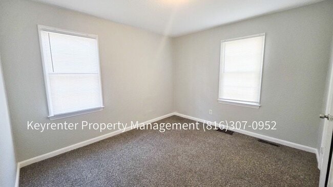 Building Photo - 3 Bed 1 Bath ready to rent!