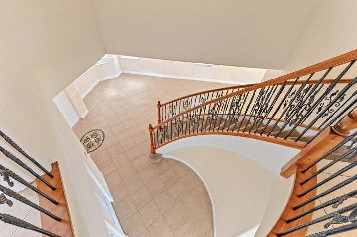 Building Photo - 9942 Shepard Pl