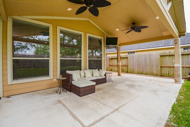 Building Photo - 4007 Gazebo Ln