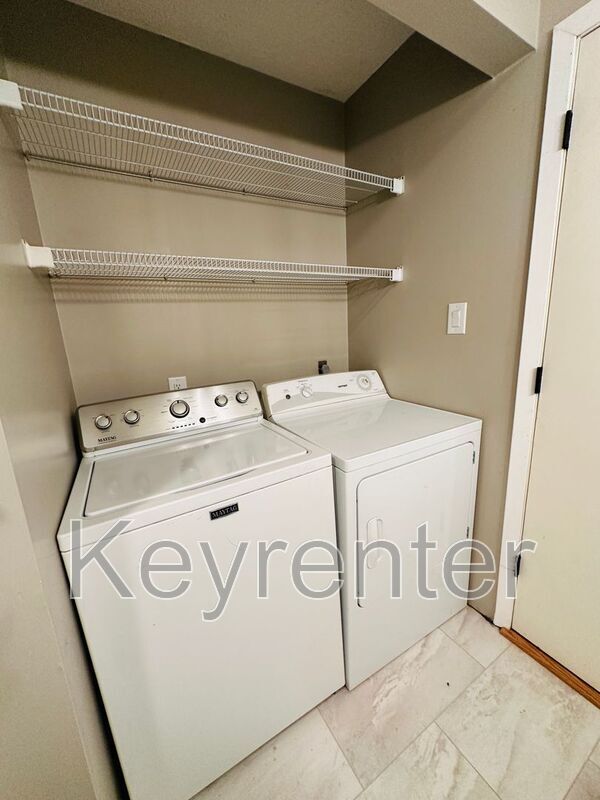 Building Photo - 2705 Sood Rd