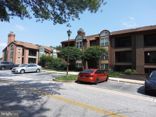 Building Photo - 2109 Woodbox Ln Unit 2109B