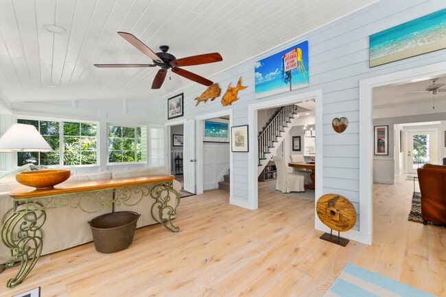 Building Photo - 1240 Palmetto Ct