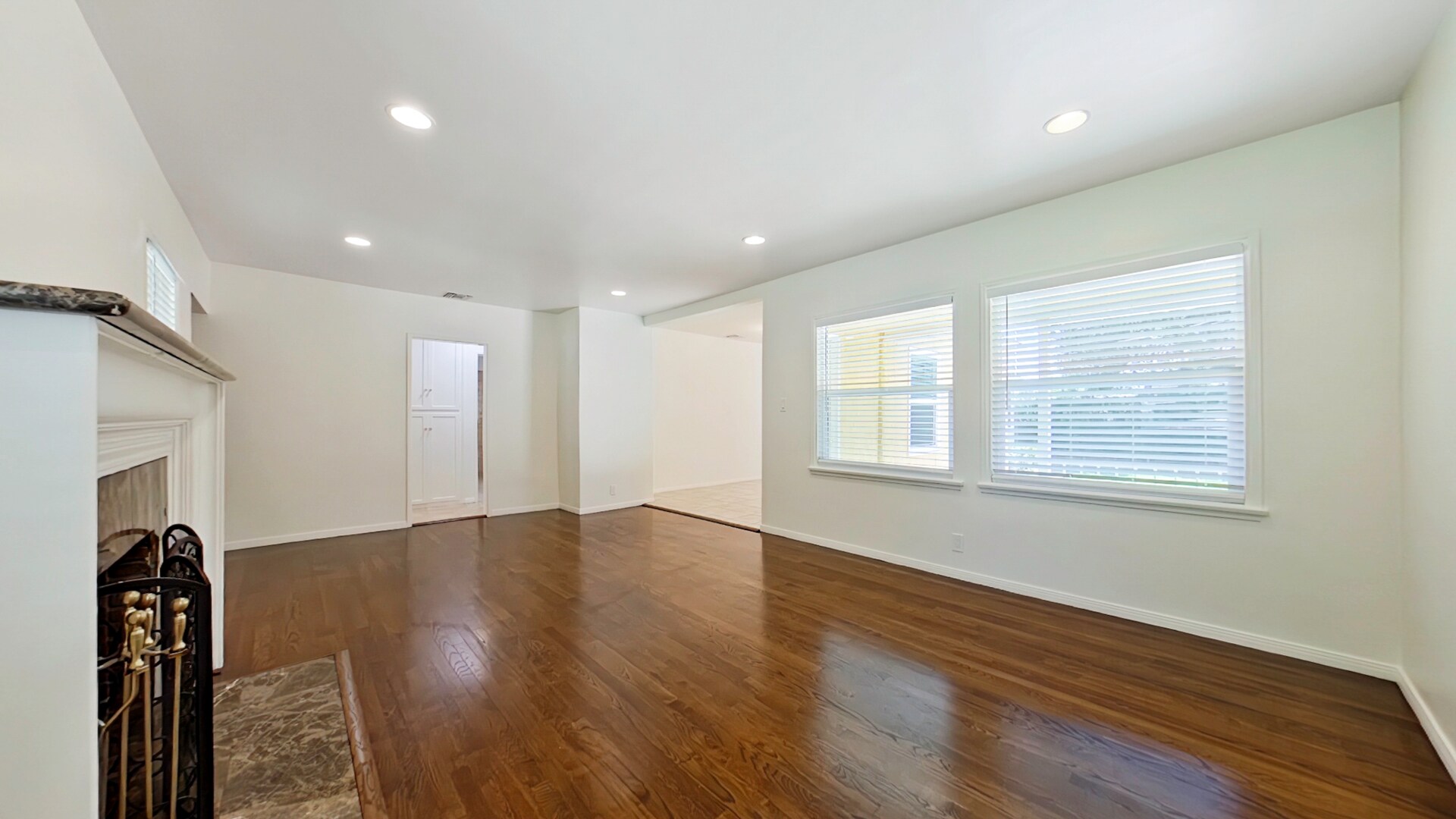 Building Photo - 3250 Las Lunas St