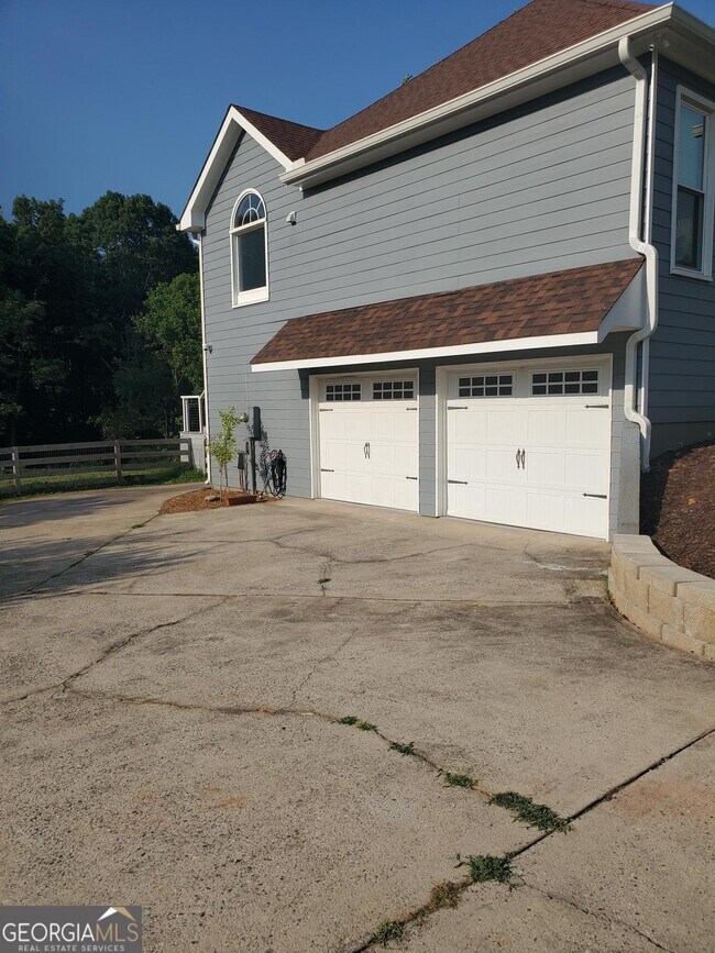 Building Photo - 4930 Hyde Way
