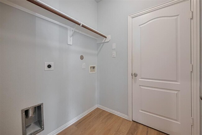 Building Photo - 12714 Birsemore Loch Dr