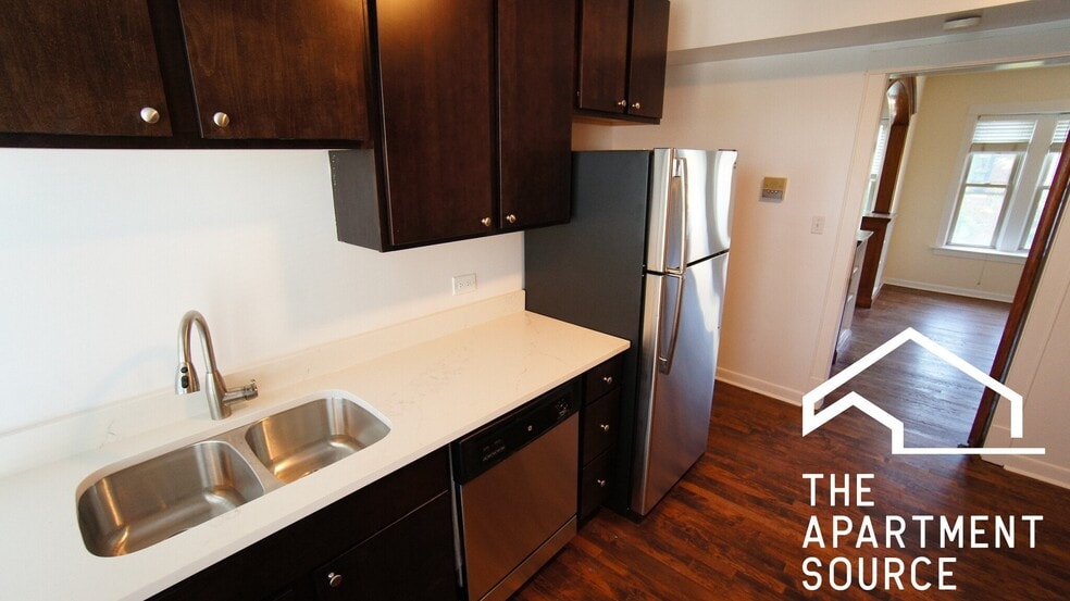 Building Photo - 3449 W Schubert Ave
