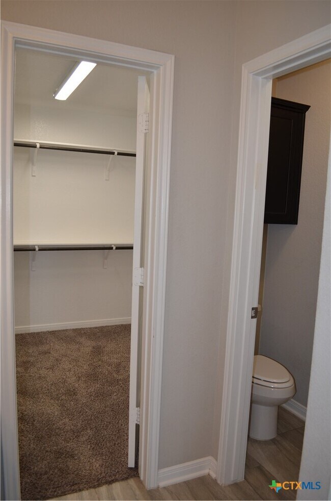 Building Photo - 3423 Addison St