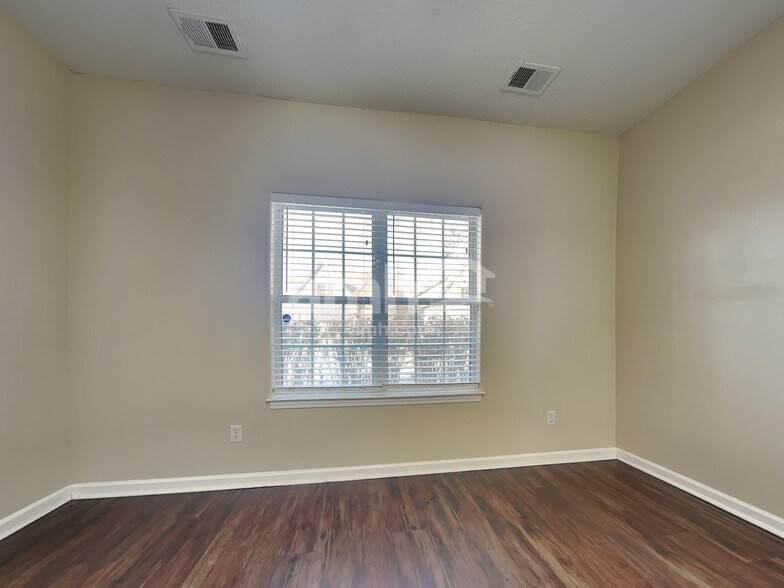 Building Photo - 7411 Appling Rain Dr