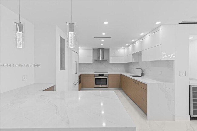 Building Photo - 9801 Collins Ave