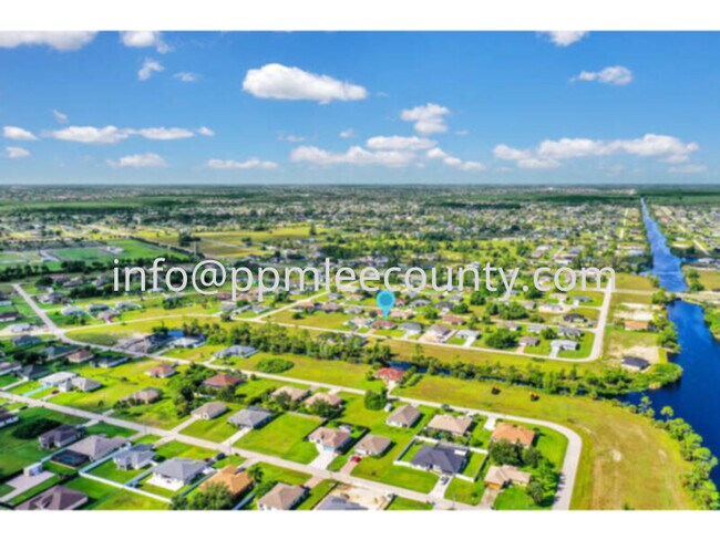 Building Photo - Fantastic 3 bedroom 2 bath 2 car garage home in the NE Cape.