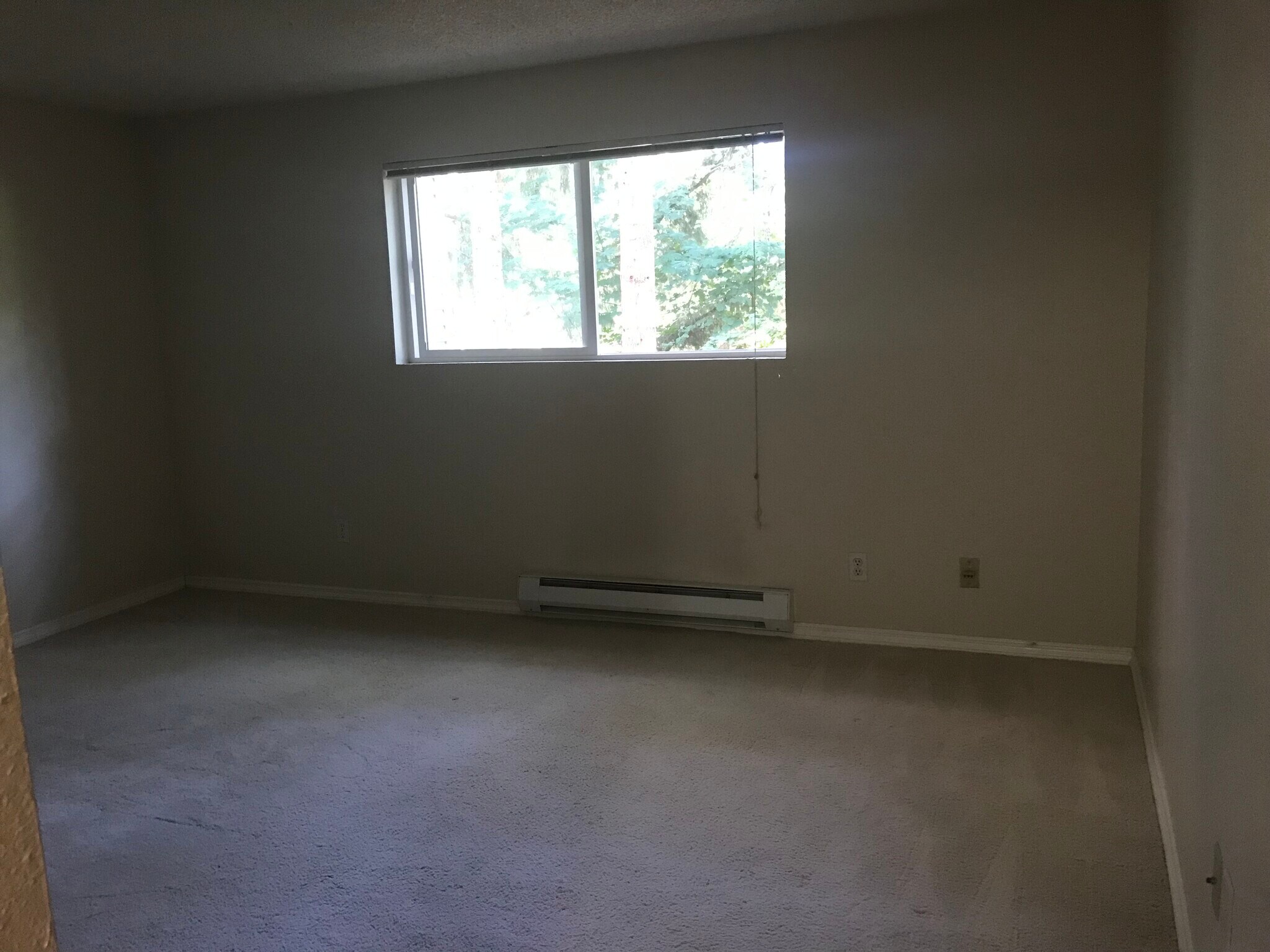 Building Photo - 14547 NE 40th St