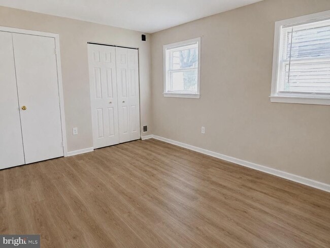 Building Photo - 10257 Arizona Cir