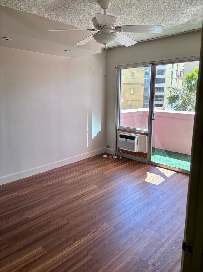 Building Photo - 2118 Kuhio Ave.