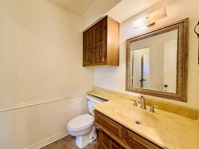 Building Photo - 1416 Sandy Creek Dr