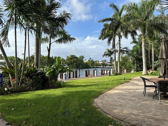 Building Photo - 1585 S Ocean Ln