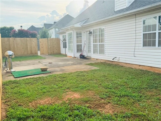 Building Photo - 154 Wynbrook Dr