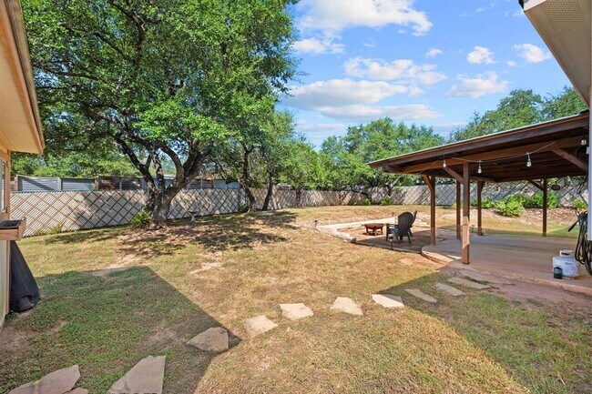 Building Photo - 10114 Janet Loop