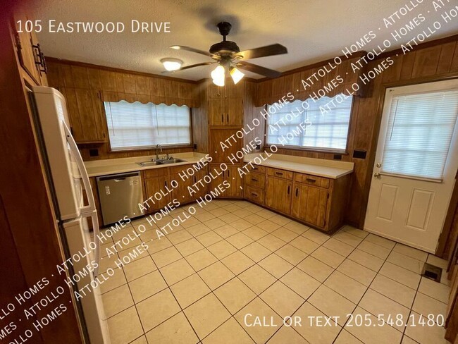 Building Photo - 105 Eastwood Ave