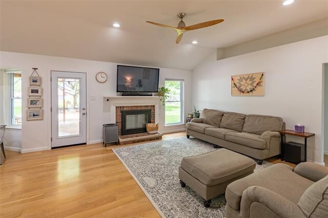 Building Photo - 485 Ashley Ln