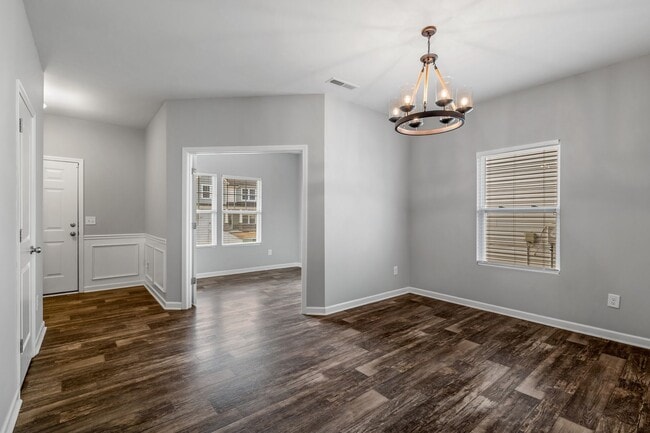 Building Photo - Newer Home in Reedy Fork, SS Appliance, Granite Counter-tops, Island, Office, Den, FP, Loft, Gara...