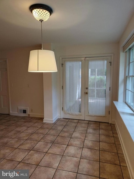 Building Photo - 3916 48th St NW