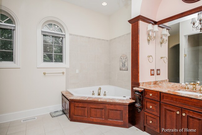 Building Photo - 5S550 Radcliff Rd