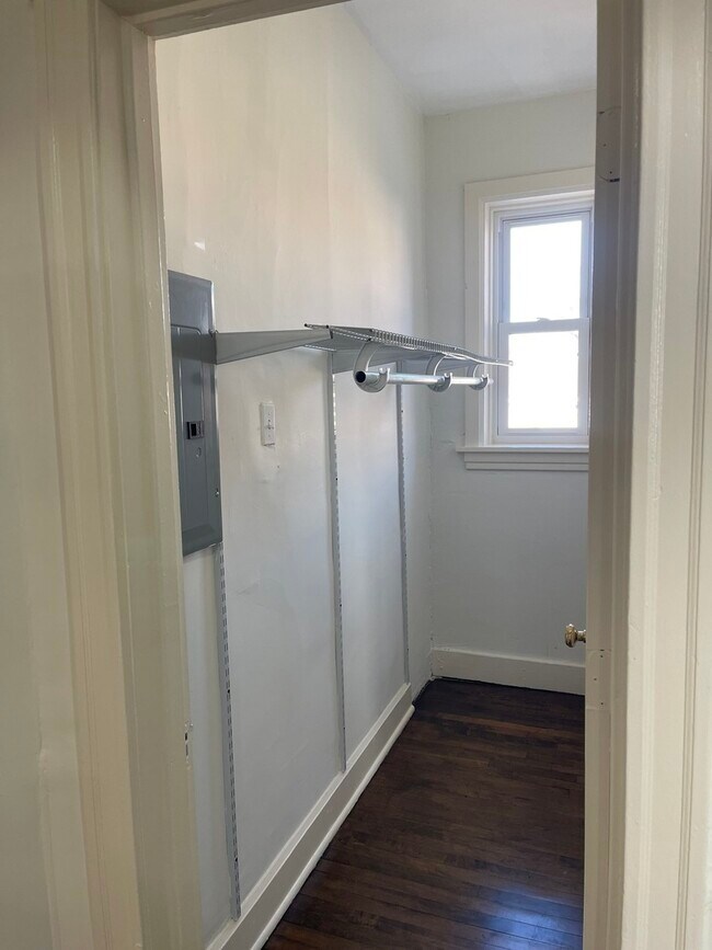 Building Photo - 3707 W Augusta Blvd