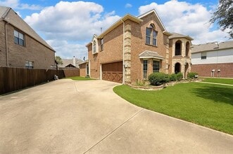 Building Photo - 6413 Fitzgerald Dr