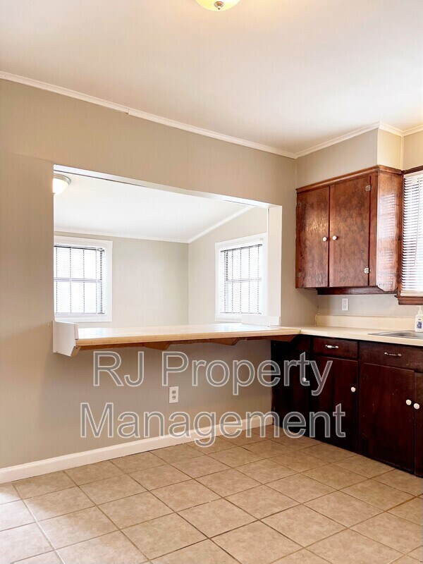 Building Photo - 3268 E Rosita Cir